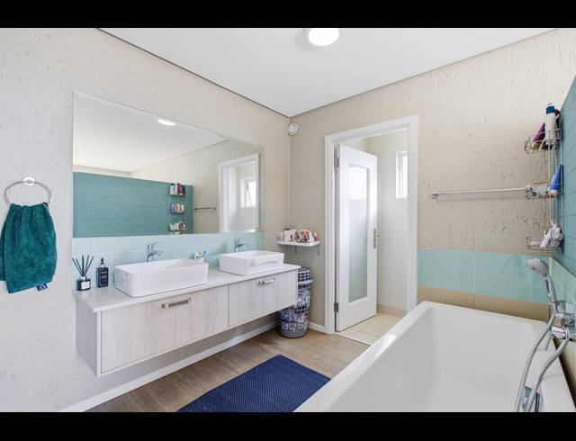 2 BEDROOM APARTMENT FOR SALE IN PAULSHOF